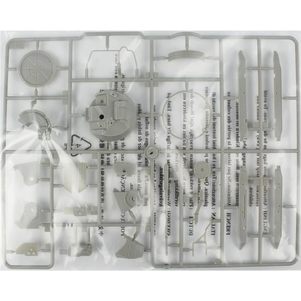 Trumpeter 01595 1/35 Ölçek, Rus BTR-80A APC, Zırhlı Personel Taşıyıcı, Plastik Model Kiti - Resim 3