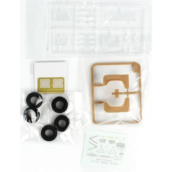 HobbyBoss 82448 1/35 Ölçek, Defender110 HardTop,Askeri Cip, Plastik Model Kiti - Resim 3