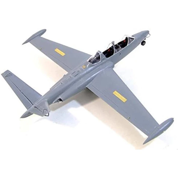AMK 88004 1/48 Ölçek, Fouga CM. 170 Magister, Eğitim Uçağı, Plastik Model kiti - Resim 2