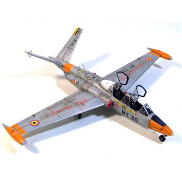 AMK 88004 1/48 Ölçek, Fouga CM. 170 Magister, Eğitim Uçağı, Plastik Model kiti - Resim 4