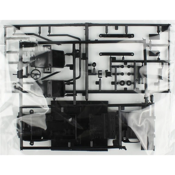 Fujimi ID-3 04715 1/24 Ölçek, Nissan PGC-10 GT-R 1969 , Otomobil Plastik Model Kiti - Resim 2