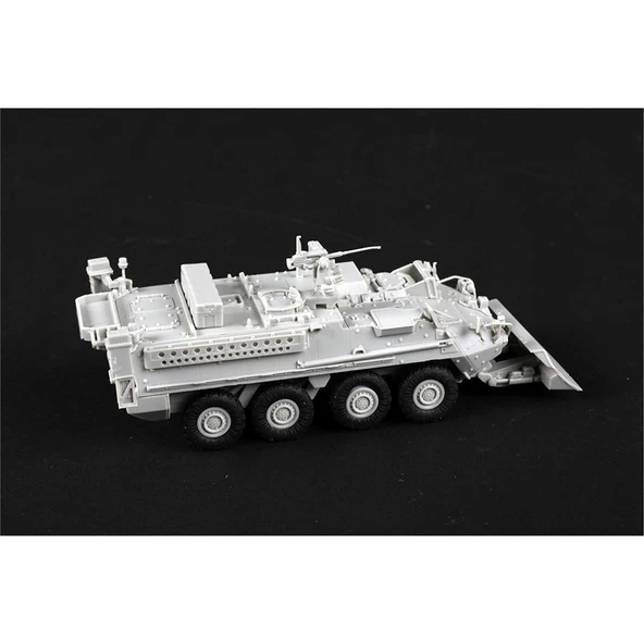 Trumpeter 07456 1/72 Ölçek, M1132 Stryker İstihkam Aracı w/SOB, Plastik Model Kiti - 3