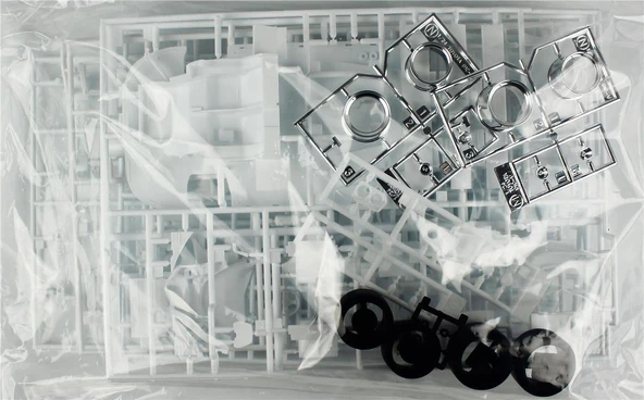 Hasegawa 20706 1/24 Ölçek, SARD KITZ Toyota 92C-V (1992 Le Mans), Yarış Aracı Plastik Model Kiti - Resim 4