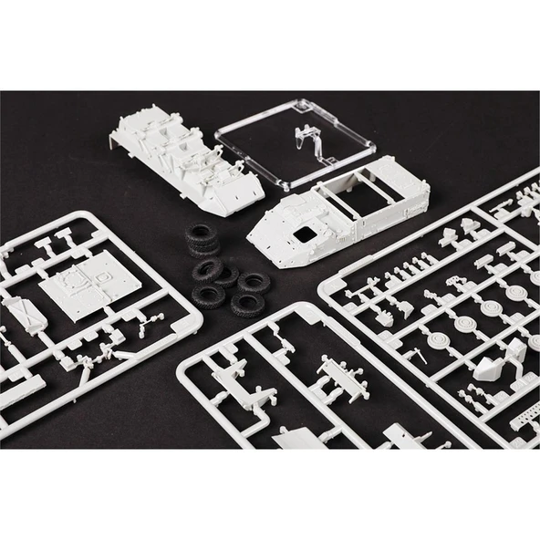 Trumpeter 07456 1/72 Ölçek, M1132 Stryker İstihkam Aracı w/SOB, Plastik Model Kiti - 4