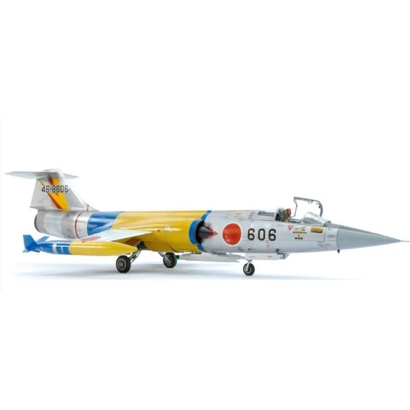 Kinetic K48092 1/48 Ölçek, F-104J, F104DJ Starfighter J.A.S.D.F. (2 in 1) Savaş Uçağı, Plastik Model kiti - Resim 2