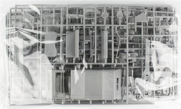 Hasegawa SP453 52253 1/24 Ölçek, Pkw.K1 Kübelwagen Type 82 w/Blond Girl's Figure, Plastik Model Kiti - Resim 4