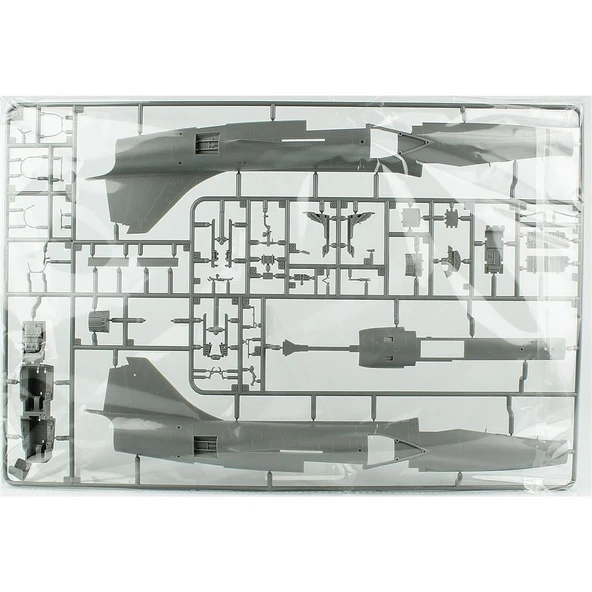 Kinetic K48092 1/48 Ölçek, F-104J, F104DJ Starfighter J.A.S.D.F. (2 in 1) Savaş Uçağı, Plastik Model kiti - Resim 3