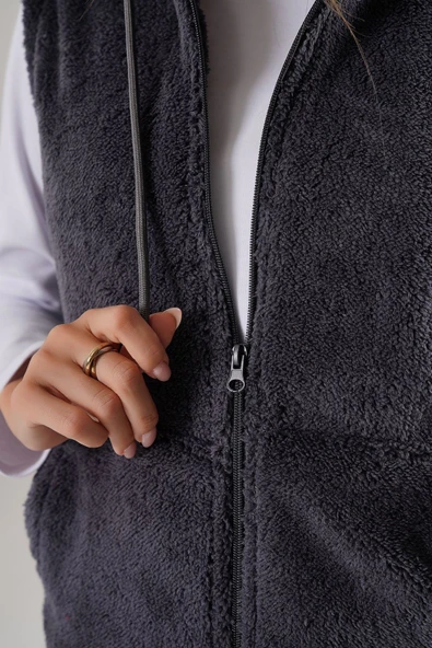 Kadın Koyu Gri Füme Peluş Yumoş Fermuarlı Kapüşonlu Welsfot Yelek 22KYLKPELO - Resim 5