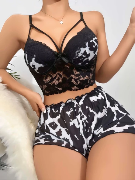 Kadın Siyah Leopar desenli Dantel detaylı Şortlu Gecelik Pijama Takımı 5055 ürün görseli