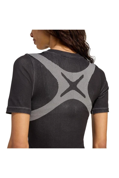 adidas Kadın Siyah T-shirt SEAMLESS TEE JV7159 - 6