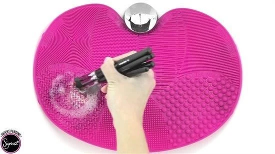 OLLEVRA Pratik Kolay Makyaj Fırçası Temizleme Matı Aparatı Aleti - Resim 8