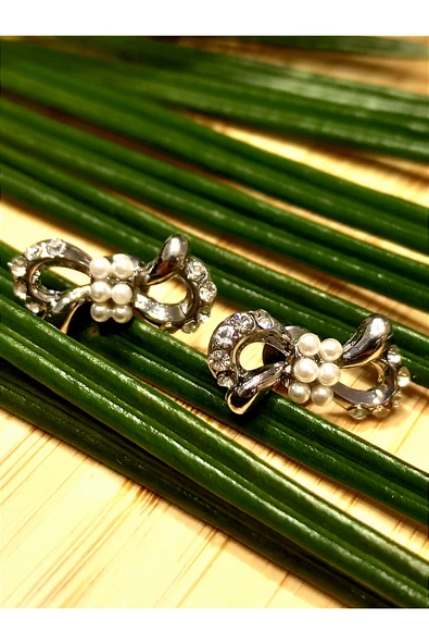 Monalisa Home  Taşlı incilil  Figürlü Minik Lüks Küpe ürün görseli 1