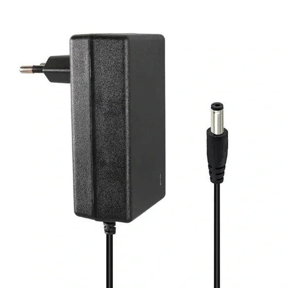 Weko 8.4 Volt - 2 Amper 5.5x2.5mm Uçlu Priz Tip Kırmızı Yeşil Ledli Yerli Üretim Akü Şarj Adaptörü - 2