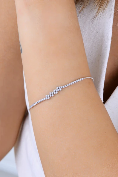 Gümüş rodyumlu pırlanta modeli zirkon taşlı modern ışıltı su yolu bileklik SGTL12906RODAJ ürün görseli