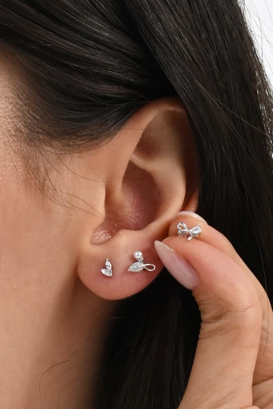 Gümüş rodyumlu zirkon taşlı incili yaprak fiyonk ve mini yapraktan oluşan kombin küpe  SGTL13030RODAJ ürün görseli