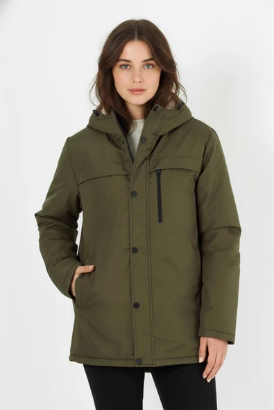 İçi Kürklü Su ve Rüzgar Geçirmez Cepli Kapüşonlu Kadın Mont - Resim 7