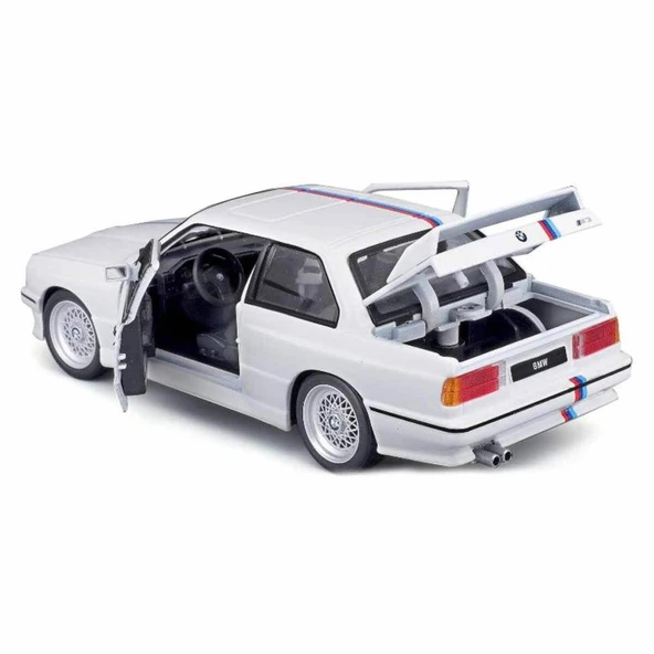 21100 Burago 1:24 BMW M3 1988 Model Araba - Resim 3