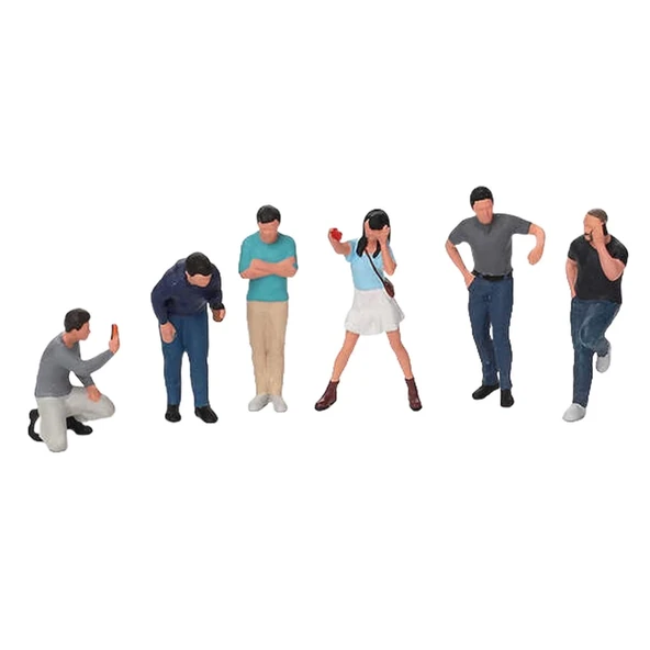 NessiWorld GT 1/64 Figurine: Car Enthusiasts