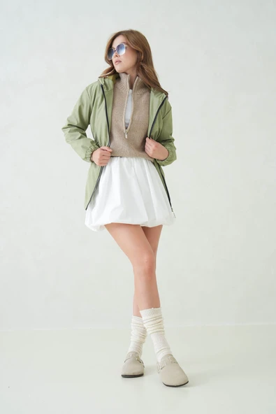 İçi Astarlı Su Geçirmez Kapüşonlu Fermuarlı Sık Dokuma Kadın Trençkot - Resim 8