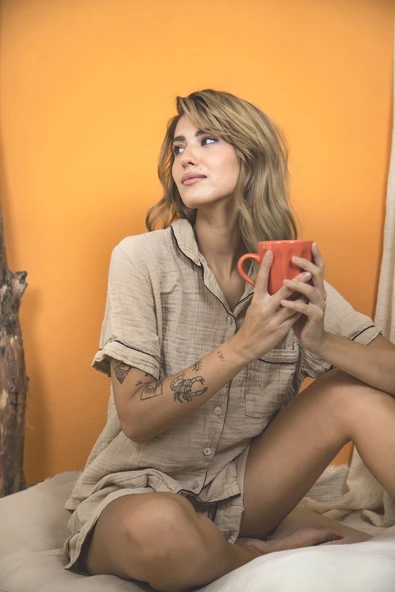 Varol %100 Pamuk Müslin Kadın Şortlu Pijama & Ev Giyim Takımı – Bej - Resim 3