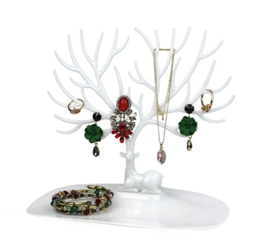 Beyaz Geyik Tasarımlı Takı Mücevher Standı - 4