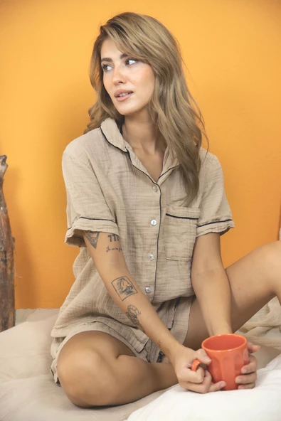 Varol %100 Pamuk Müslin Kadın Şortlu Pijama & Ev Giyim Takımı – Bej ürün görseli