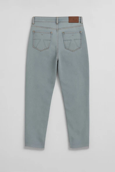 Kadın Buz Mavisi Yırtık Detaylı Mom Jean Pantolon - 2