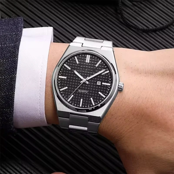 Gümüş Analog Kol Saati – Siyah Kadranlı, Çelik Kordon, Quartz, Takvimli - STC11986 - 2