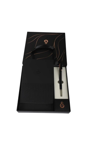 Galatasaray Lisanslı Kutulu Ve Çantalı Deri Ajanda Ve Roller Tükenmez Kalem Seti Özel Kutulu