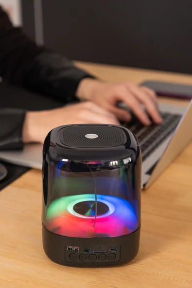 Jopus Radyolu RGB LED'li Stereo Ses Bass Bluetooth Hoparlör Castor - 2