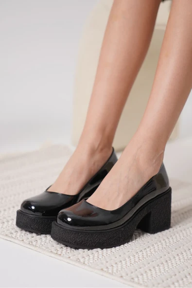 Talya Kadın Siyah Rugan Günlük Ayakkabı ürün görseli