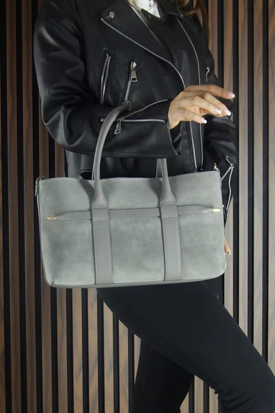 Erkan Saçmacı Gri Hakiki Dana Süet Fermuarlı Üç Bölmeli İç Cepli Askılı Orta Boy Günlük Omuz Çantası - Resim 3
