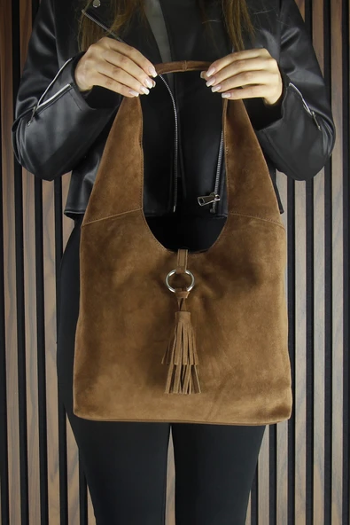 Erkan Saçmacı Karamel Hakiki Dana Süet Püsküllü Manyetik Kapaklı Orta Boy Günlük Omuz Çantası - Resim 6