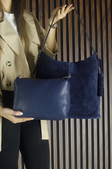 Erkan Saçmacı Lacivert Hakiki Dana Süet Püsküllü Manyetik Kapaklı Büyük Boy Günlük Omuz Çantası ve El Çantası