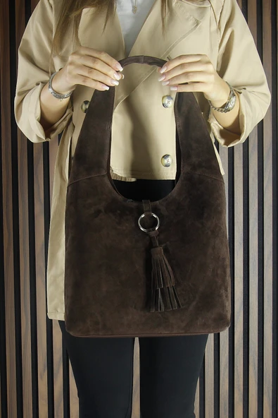 Erkan Saçmacı Kahve Hakiki Dana Süet Püsküllü Manyetik Kapaklı Orta Boy Günlük Omuz Çantası - Resim 6