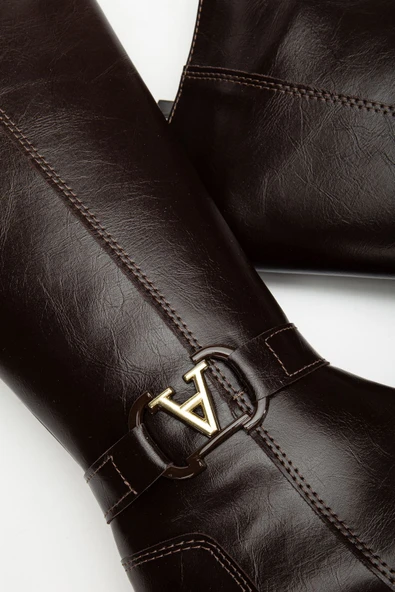 Kadın Acı Kahve Cilt Toka Detaylı Çizme - Resim 3