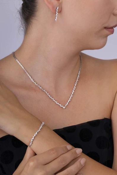 Gümüş Pazarım Pırlanta Montür Rodyum Kaplama 4 Tırnaklı Su Yolu Gümüş Düğün Seti - 3