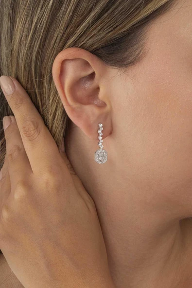 Gümüş Pazarım Pırlanta Montür Sıralı Tek Taş Rodyum Kaplama Baget Gümüş Küpe