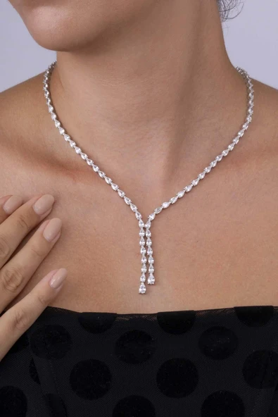 Gümüş Pazarım Pırlanta Montür Su Damlası Motifli Ful Taşlı 925 Ayar Gümüş Kolye ürün görseli 1