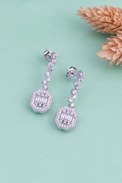 Gümüş Pazarım Pırlanta Montür Sıralı Tek Taş Rodyum Kaplama Baget Gümüş Küpe - 4