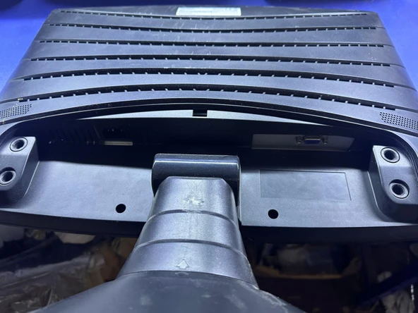 GRUNDING GR 22W VGA GİRİŞLİ LCD MONİTÖR - Resim 3