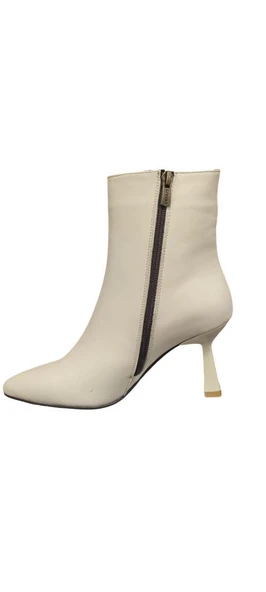 VENÜS 2554002K İNCE TOPUK SİVRİ DERİ KLASİK KADIN BOT - Resim 4