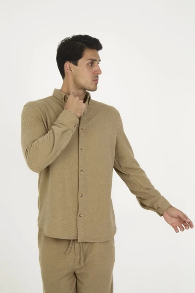 Düğmeli Tam Kalıp Uzun Kol Jakar Gömlek - Kahverengi - Resim 2