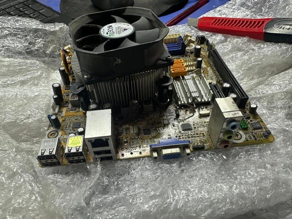 Pegatron IPXSB 1155 DDR3 ANAKART +I5 İŞLEMCİ+FAN 2.EL KULLANILMIŞ - Resim 2