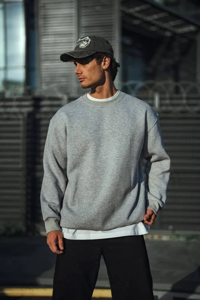 Kışlık Bisiklet Yaka Üç İplik Basic SweatShirt - Gri - Resim 3