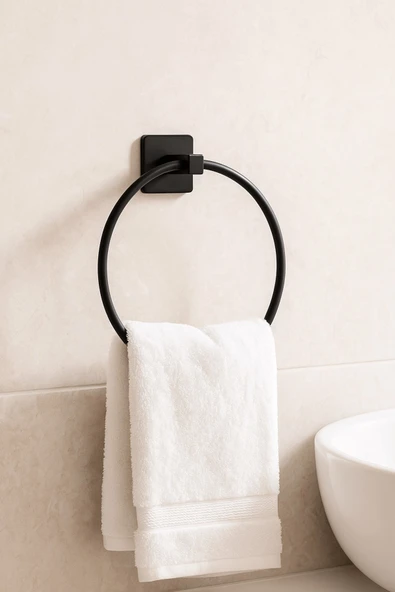Siyah Yuvarlak Halka Havlu Askılığı – Kare Topuzlu, Vidalı Metal Banyo Askısı, Dayanıklı & Şık - (S-102) - KTS ürün görseli