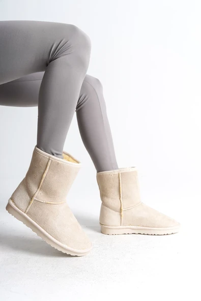 New Selina Bağcıksız Ten Süet Kadın Kısa Topuklu Bot ürün görseli 1