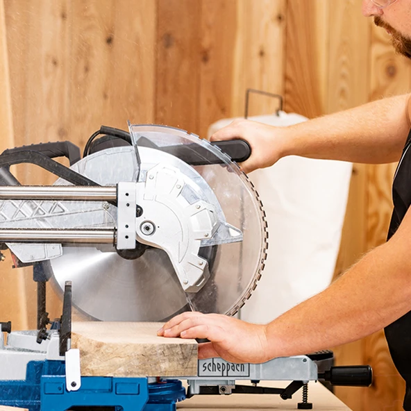 Scheppach HM305SL Kızaklı Gönye Kesme Makinası 2000W - 5901223901 - 2