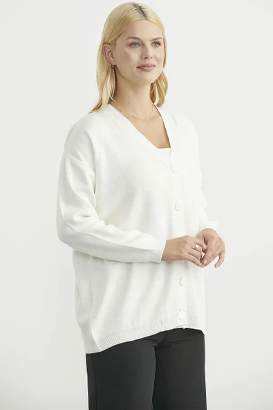 V Yaka Salaş Düğmeli Triko Hırka - Kemik - Resim 5