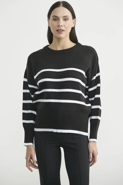 Oversize Çizgi Detaylı Triko Kazak - Siyah - Resim 2